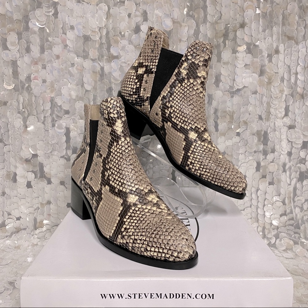 Steve Madden “Cade”